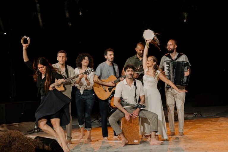 Σάββατο 13 Σεπτεμβρίου, Ώρα 20:30“Μες στους ανθισμένους κήπους”