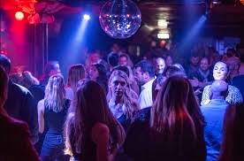 Σάββατο 4/10, ώρα 22:30″Σα να μην πέρασε μια μέρα…”