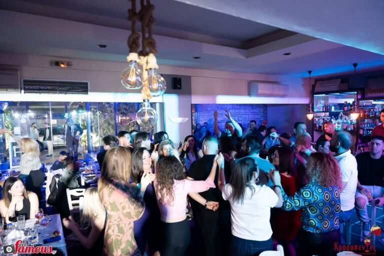 Πέμπτη 12/2ώρα 21:00Τ σ ι κ ν ο π έ μ π τ η Live!