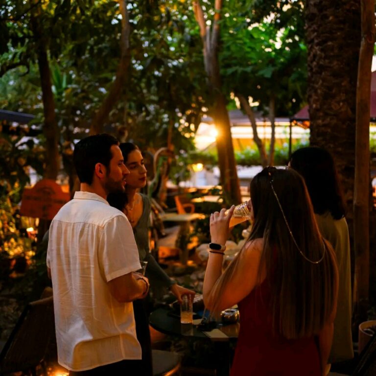 Τετάρτη 29/4ώρα 21:00Face2Face (exp.)